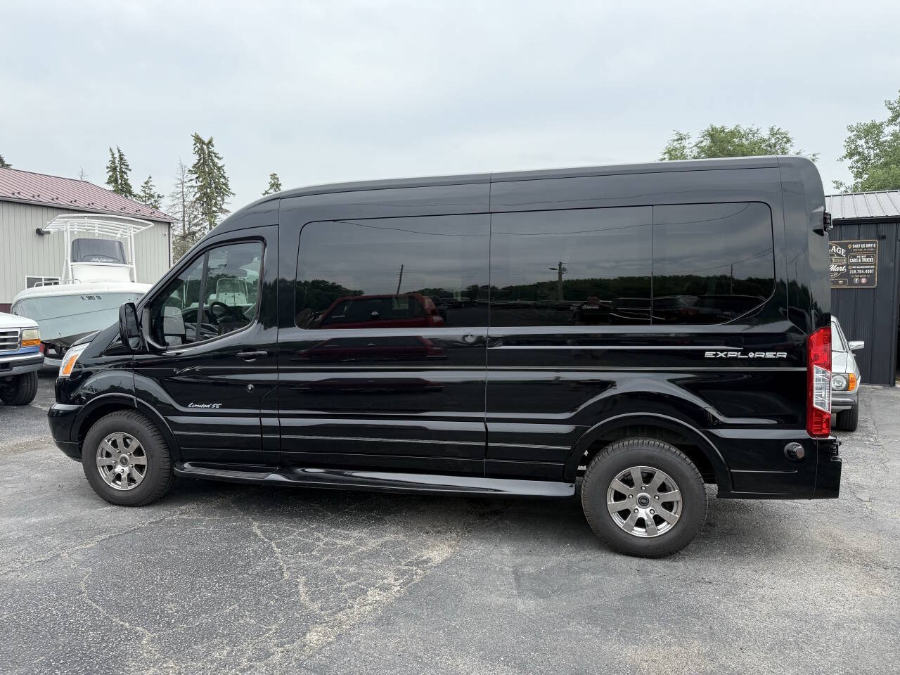 Used 2018 Ford Transit 250 148 Medium Roof w/ Exterior Upgrade Package RWD image 2