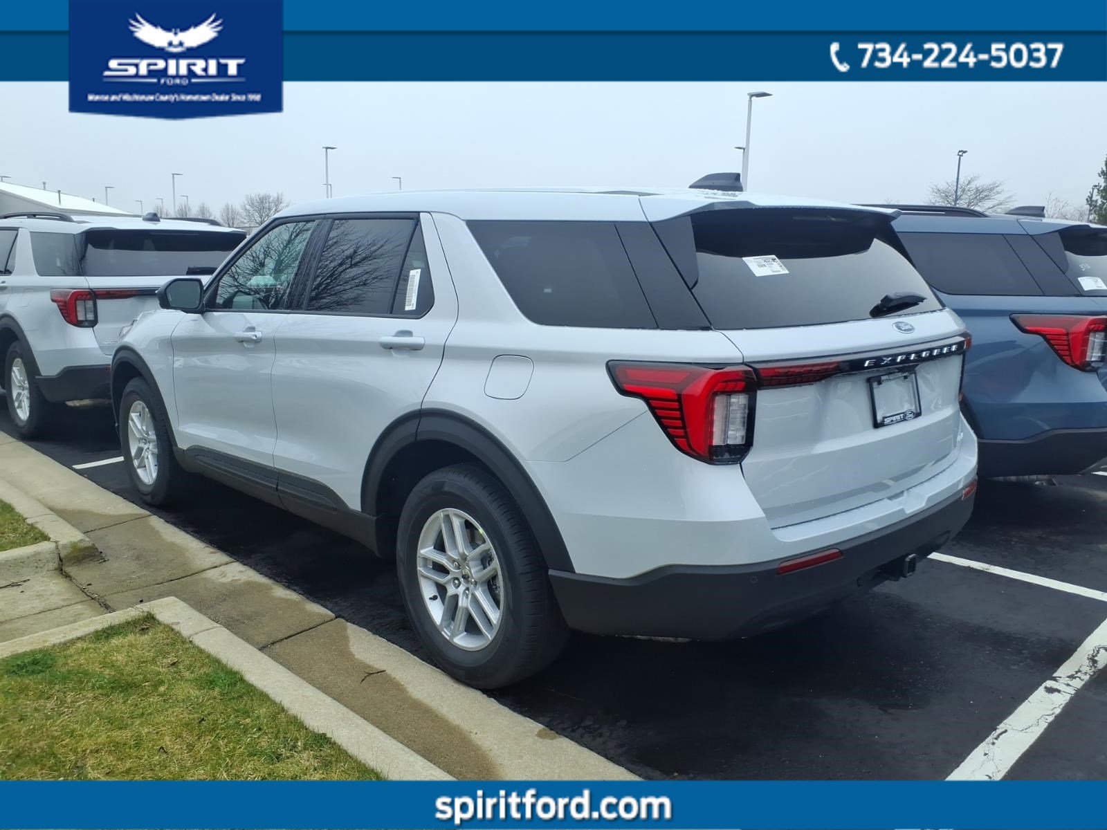 New 2026 Ford Explorer Active AWD/4WD image 4