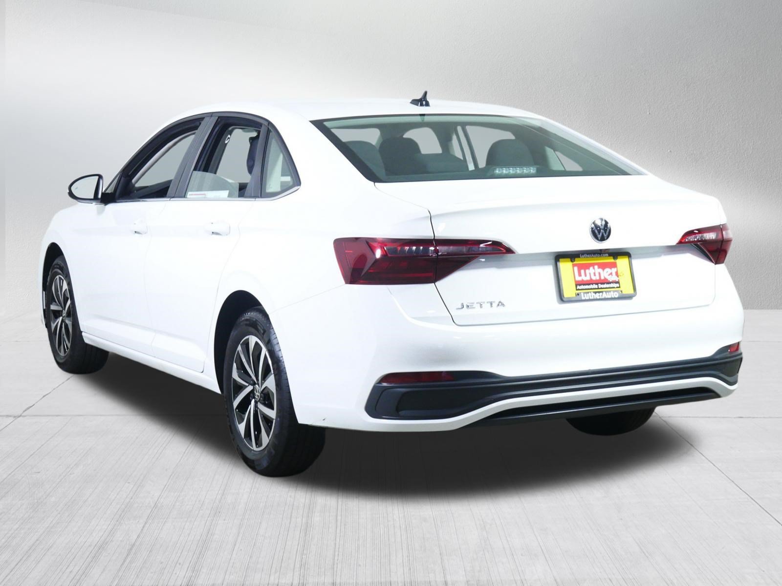 Used 2024 Volkswagen Jetta S FWD image 5