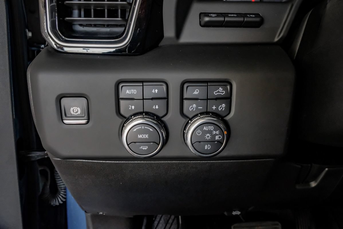 Used 2025 GMC Sierra 2500 Denali Ultimate AWD/4WD image 27