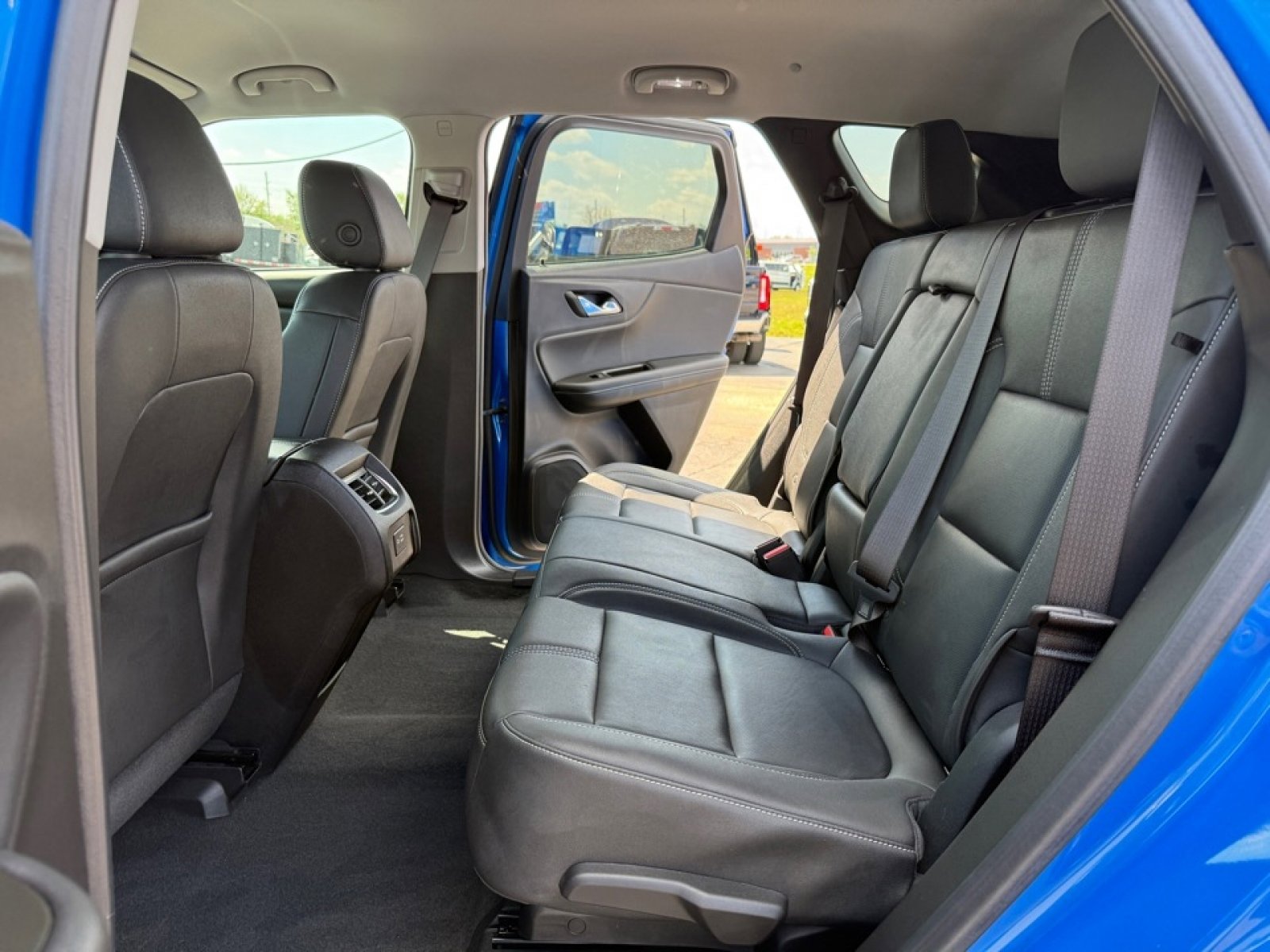 Used 2024 Chevrolet Blazer LT w/ Midnight/Sport Edition FWD image 17