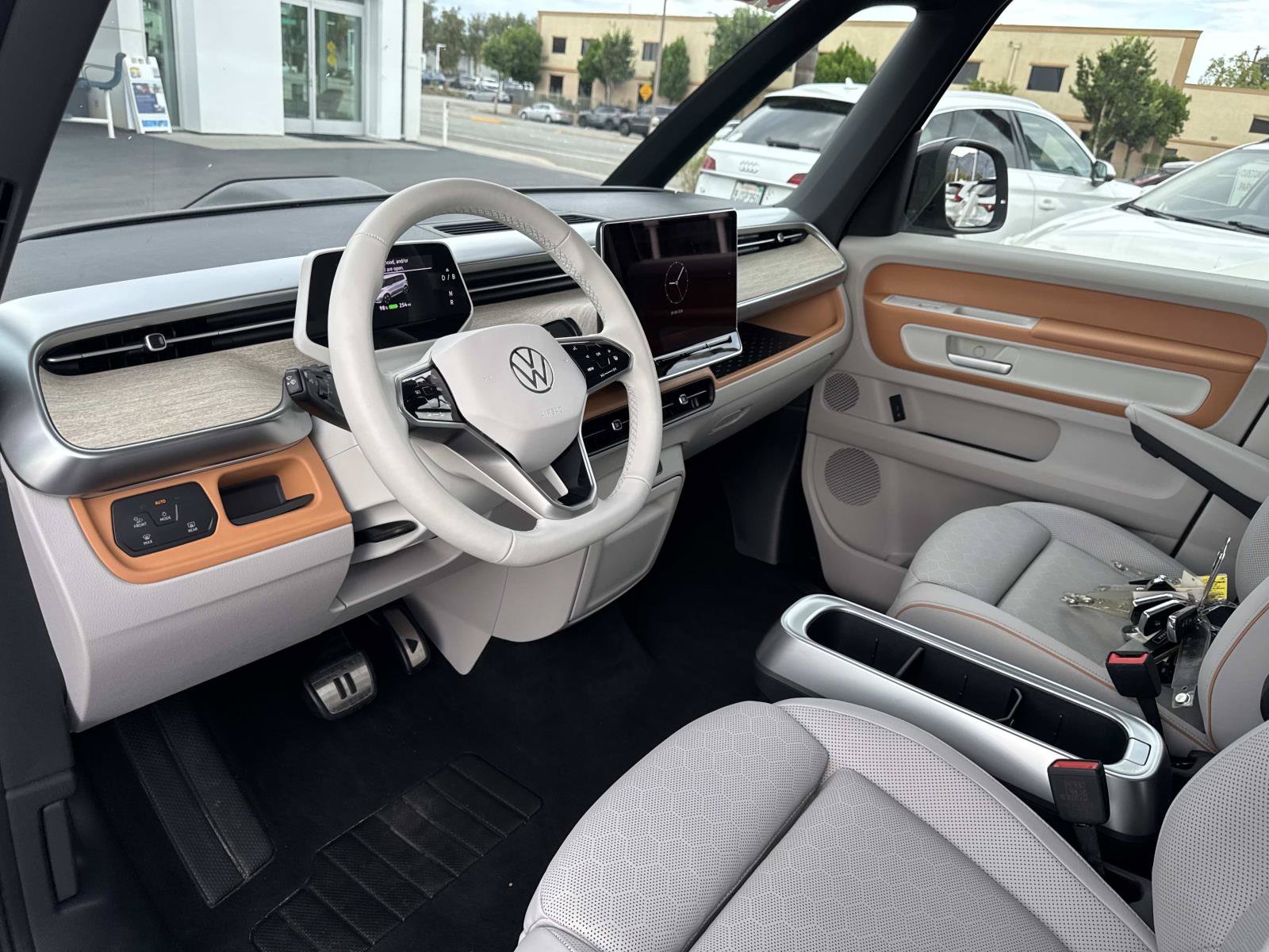 Certified 2025 Volkswagen ID. Buzz 1st Edition AWD/4WD image 14