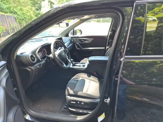 Used 2025 Chevrolet Blazer LT AWD/4WD image 16