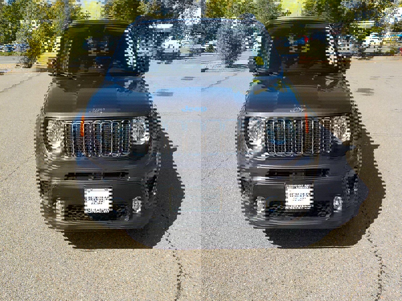 Used 2021 Jeep Renegade Latitude image 2