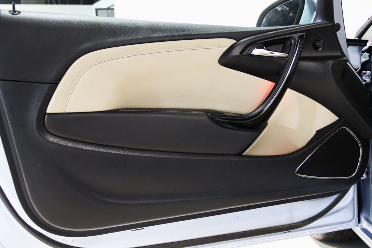 Used 2018 Buick Cascada Premium FWD image 39