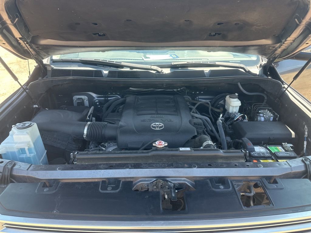 Used 2018 Toyota Tundra Limited w/ Limited Premium Package AWD/4WD image 21