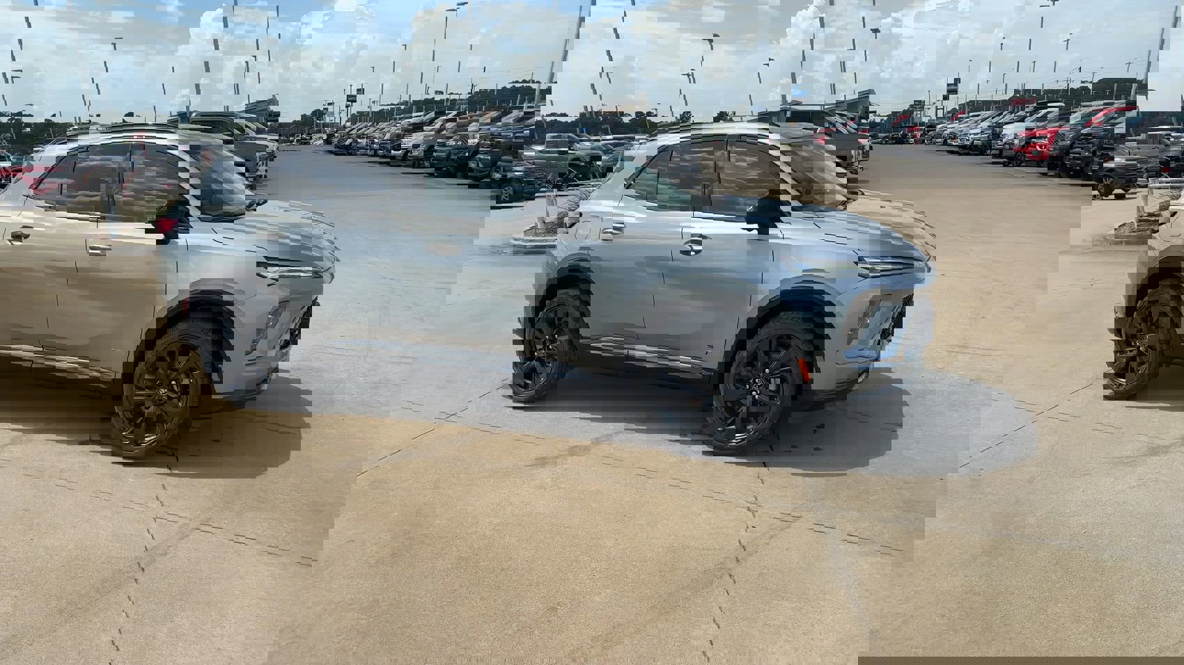 New 2025 Buick Envision Sport Touring image 2