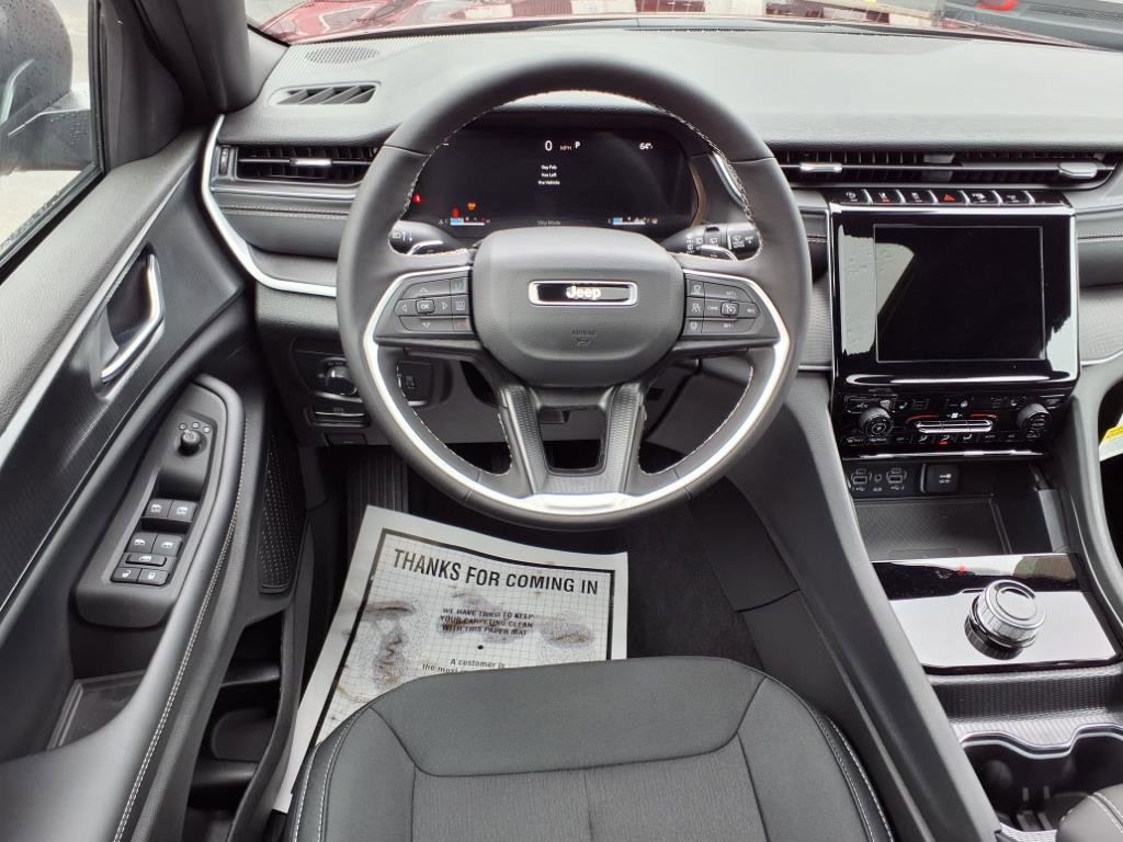 New 2025 Jeep Grand Cherokee Laredo X image 12
