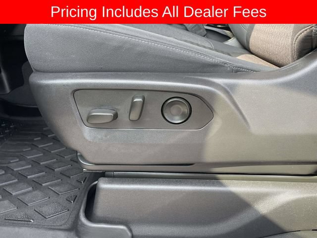 Used 2024 Chevrolet Silverado 1500 Custom w/ Turbomax Blackout Package AWD/4WD image 24