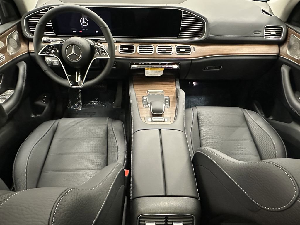 New 2026 Mercedes-Benz GLS 450 4MATIC image 28
