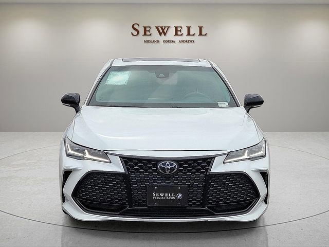 Used 2019 Toyota Avalon Touring FWD image 8