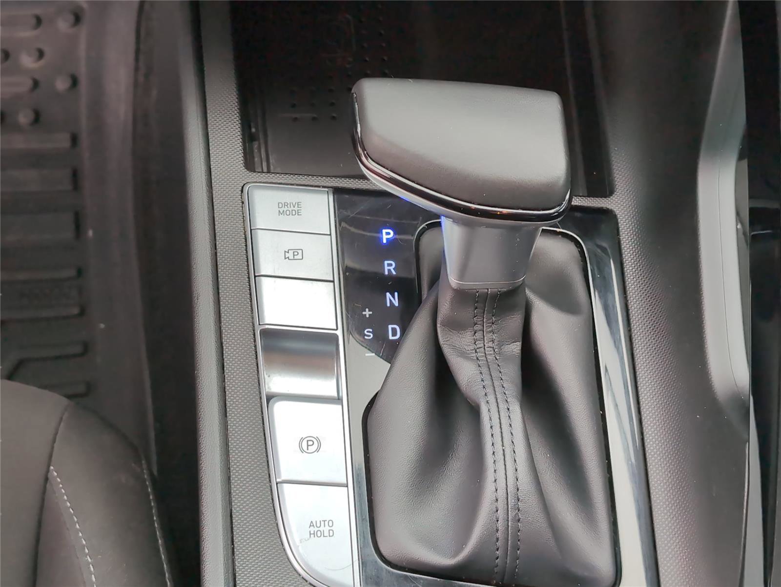 Used 2021 Hyundai Elantra SEL w/ Convenience + Premium Package image 23