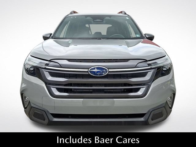 Used 2025 Subaru Forester Limited AWD/4WD image 2