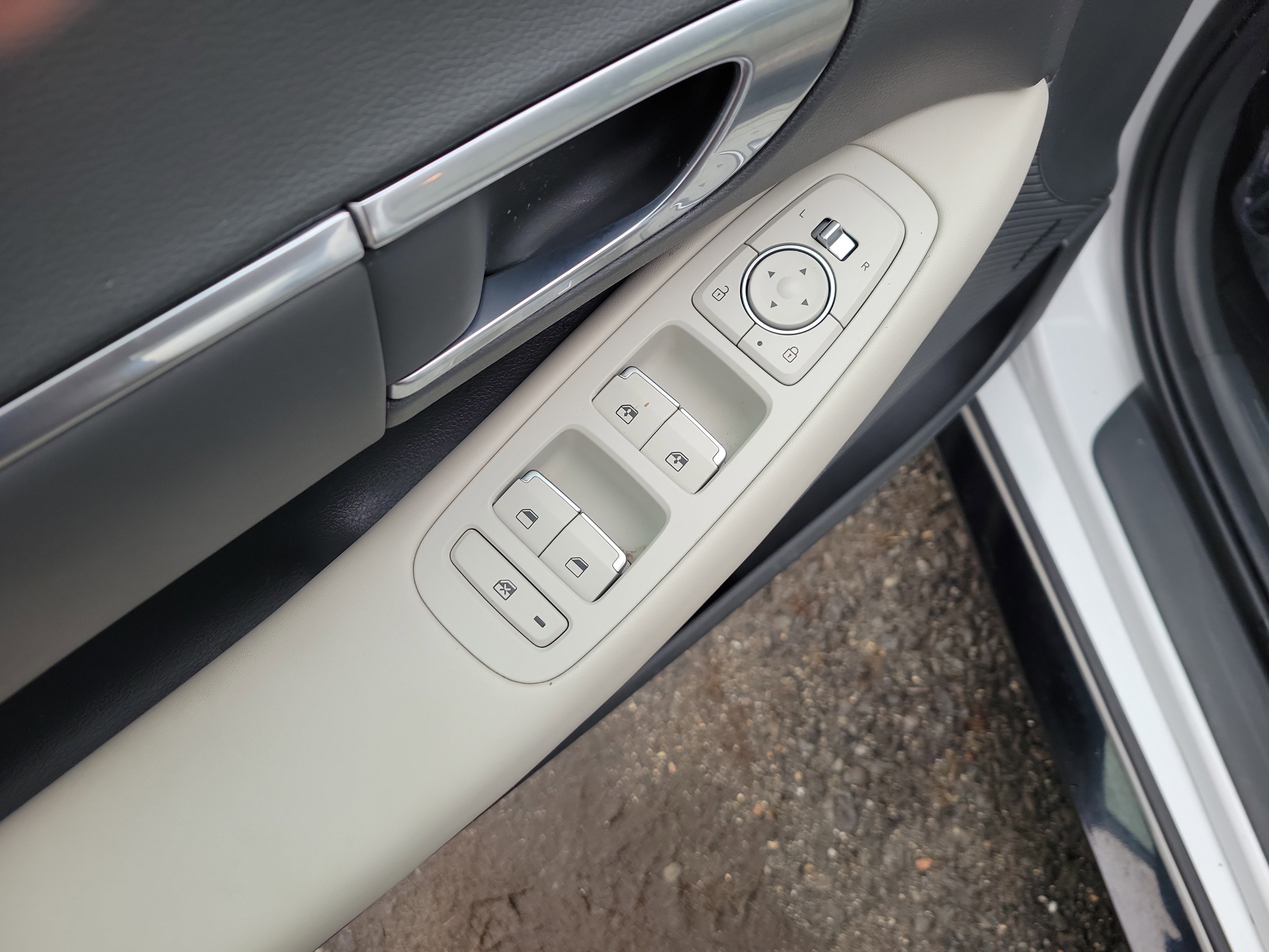 Used 2023 Hyundai Sonata SEL image 20