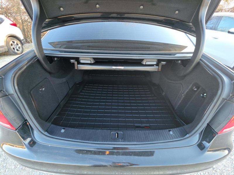 Used 2016 Mercedes-Benz E 350 Sedan w/ Premium Package image 10