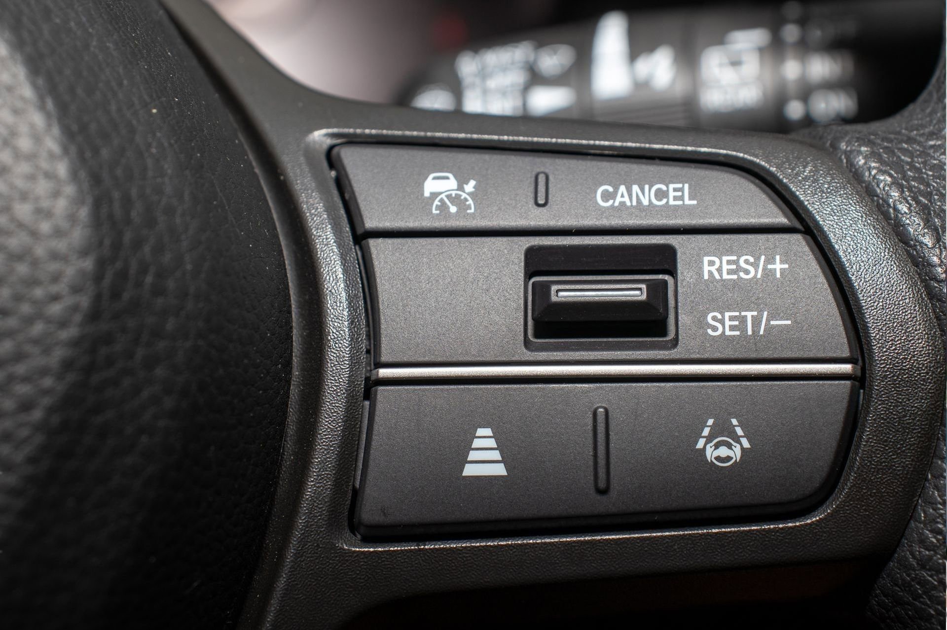 Certified 2025 Honda CR-V EX image 28