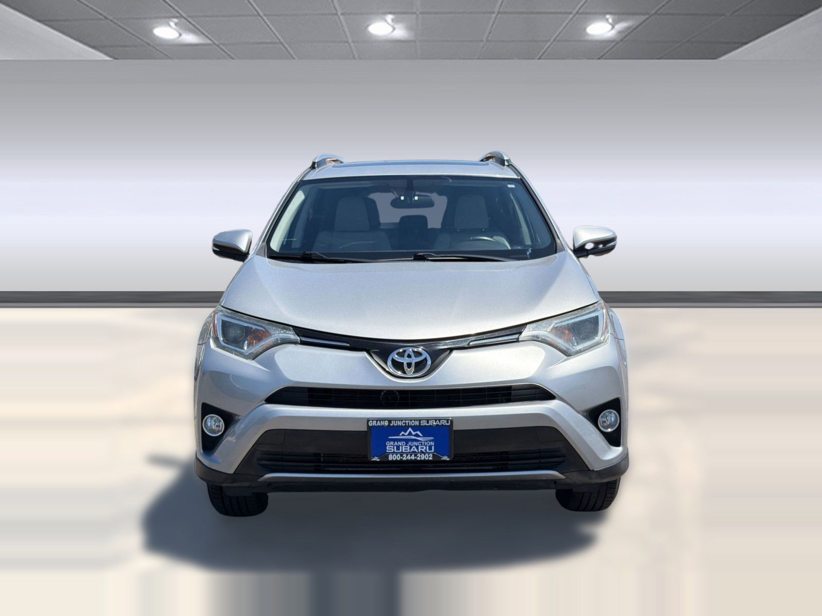 Used 2016 Toyota RAV4 XLE w/ Protection Package AWD/4WD image 6