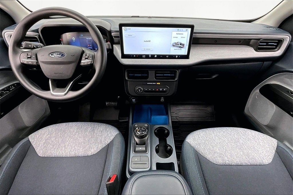 Used 2025 Ford Maverick XLT image 16