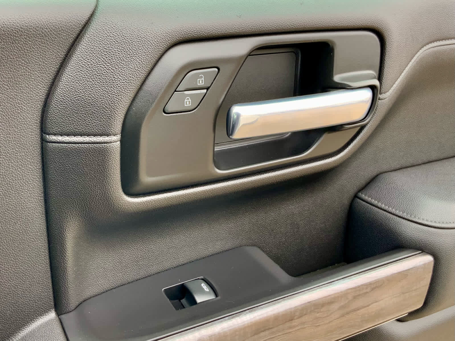 Used 2021 Chevrolet Silverado 1500 LTZ w/ LTZ Premium Package image 51