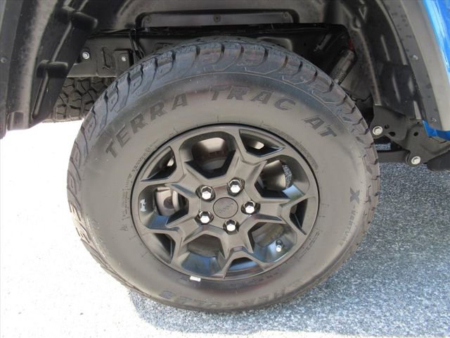 Used 2023 Jeep Gladiator Willys image 32