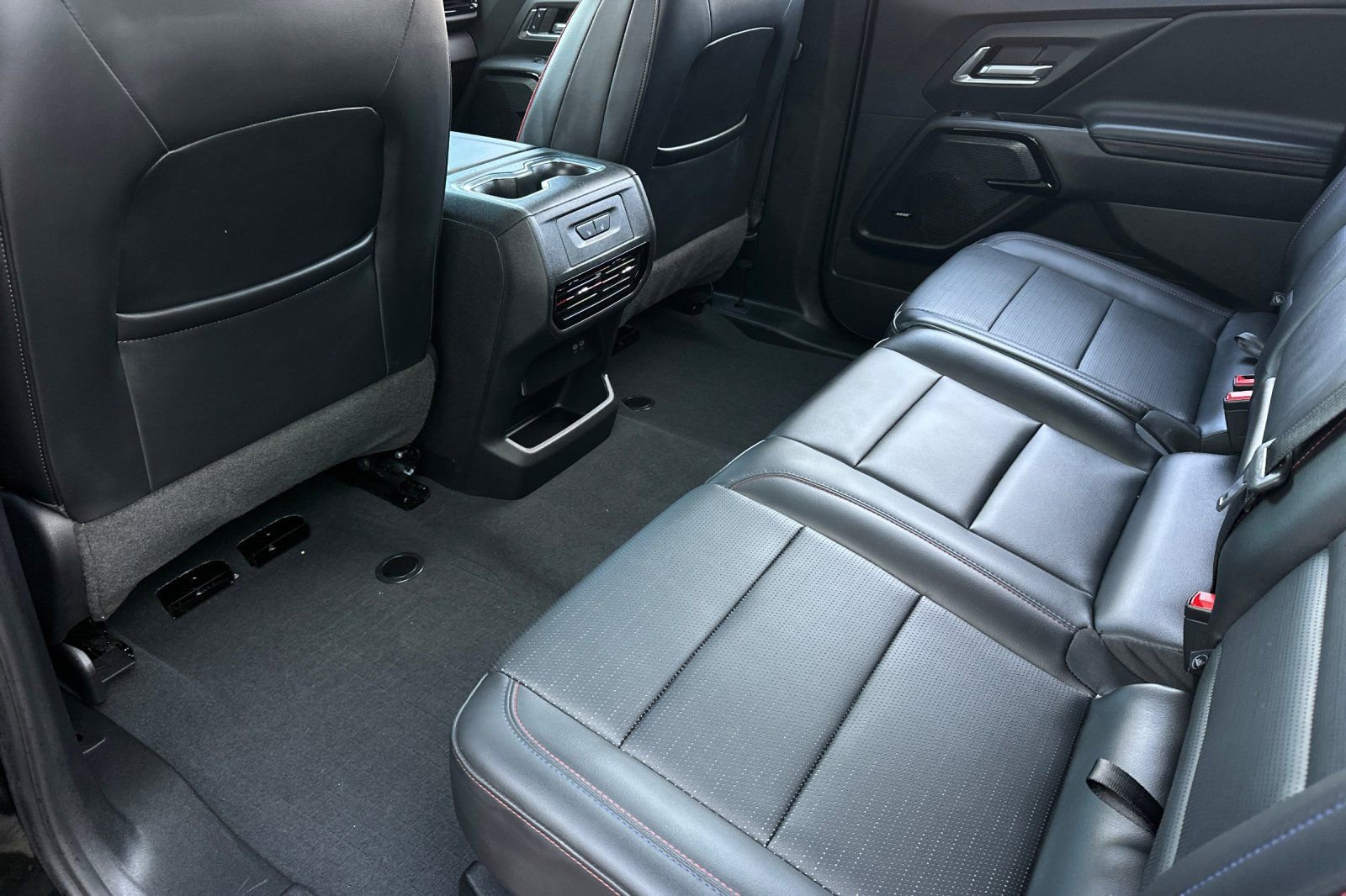 Used 2024 Chevrolet Silverado EV RST AWD/4WD image 14