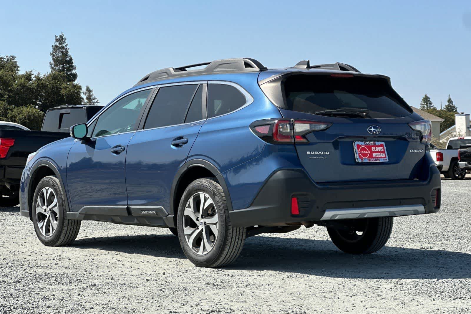 Used 2022 Subaru Outback Limited AWD/4WD image 7