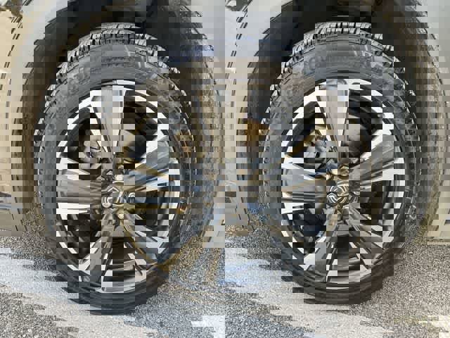 Used 2021 Lexus UX 200 w/ Premium Package image 11