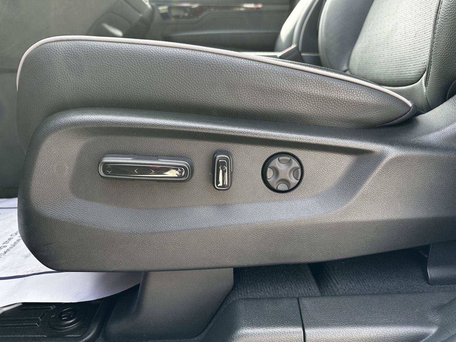 Certified 2025 Honda Odyssey Elite image 8