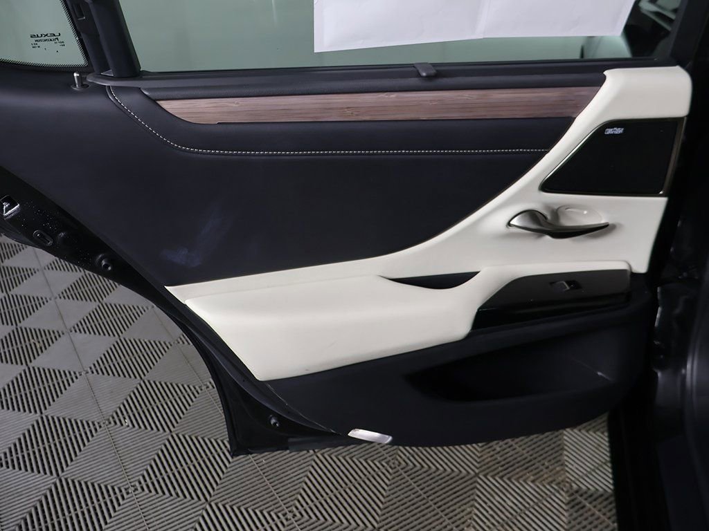 Used 2023 Lexus ES 350 w/ Ultra Luxury Package image 29
