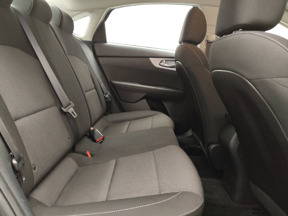 Used 2022 Kia Forte LXS FWD image 19