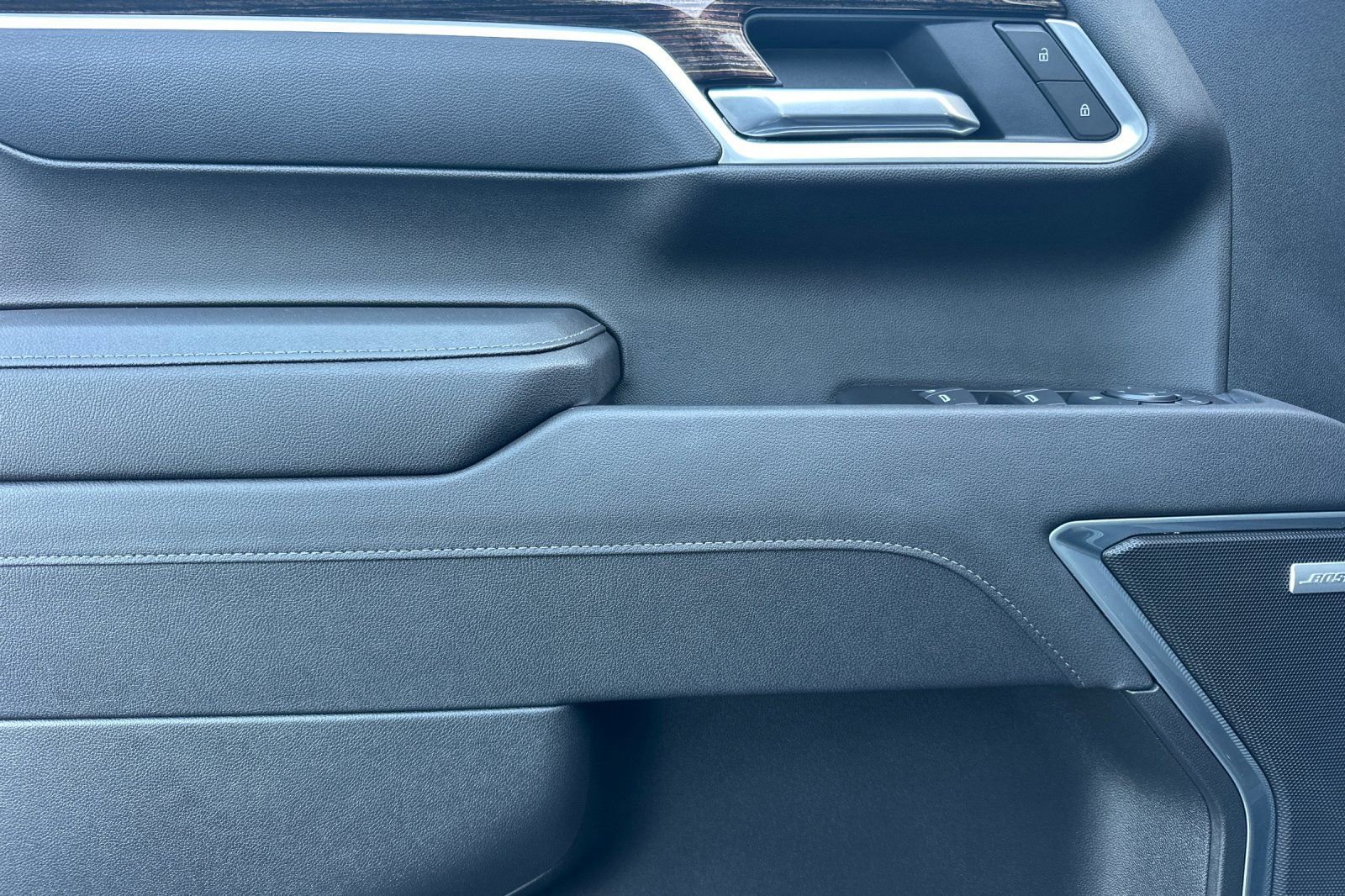 Used 2026 GMC Sierra 1500 Elevation w/ Elevation Premium Package AWD/4WD image 11