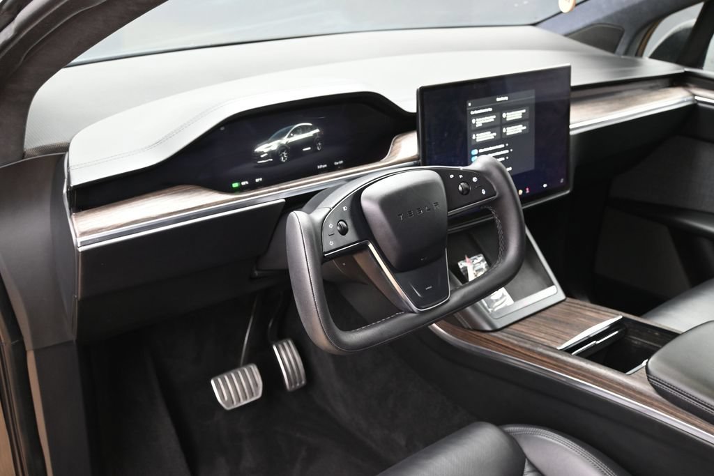 Used 2022 Tesla Model X AWD/4WD image 18