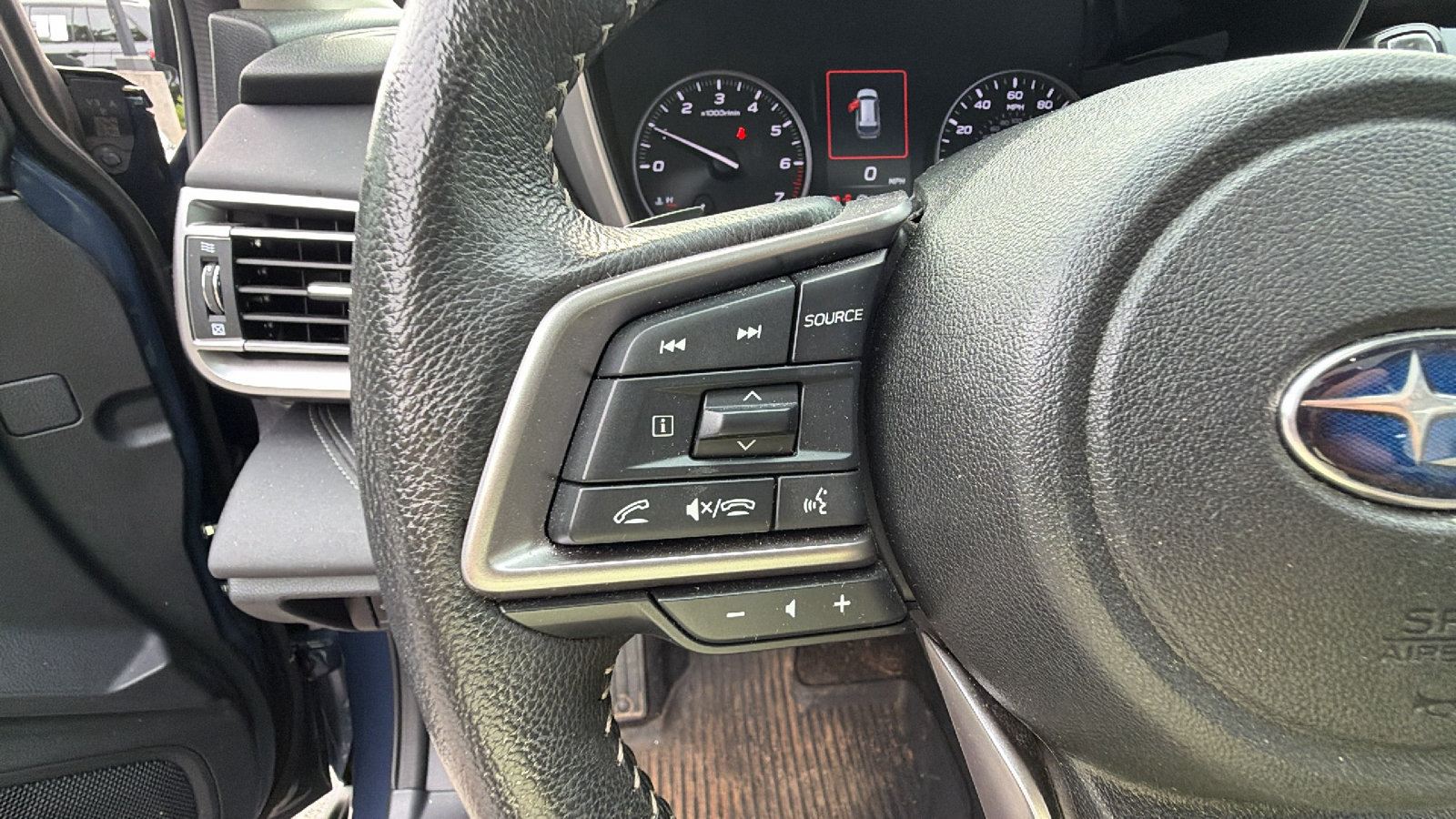 Used 2024 Subaru Outback Limited AWD/4WD image 26