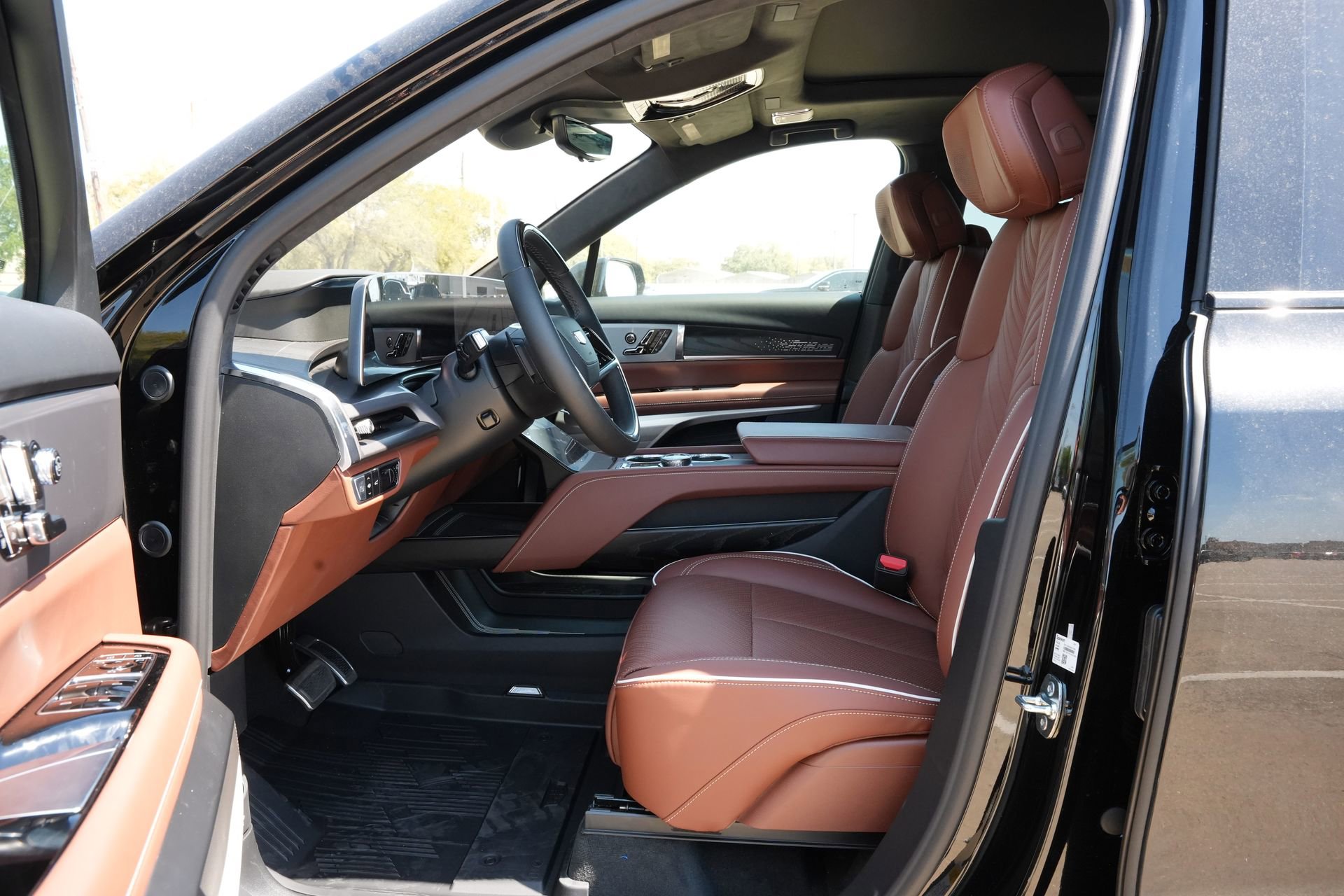 New 2026 Cadillac Vistiq Platinum w/ LPO, Floor Liner Package image 18