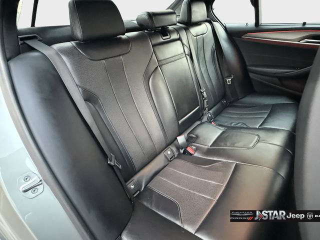 Used 2022 BMW M5 w/ Executive Package image 22