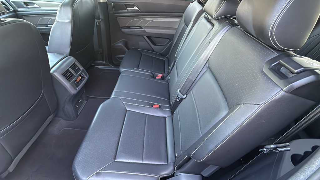 Used 2023 Volkswagen Atlas SEL AWD/4WD image 12