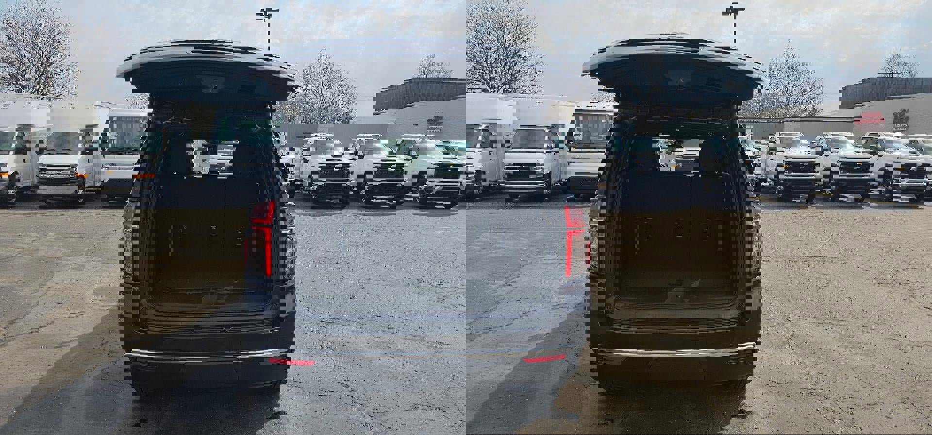 Used 2023 Chevrolet Tahoe LT w/ Max Trailering Package image 7