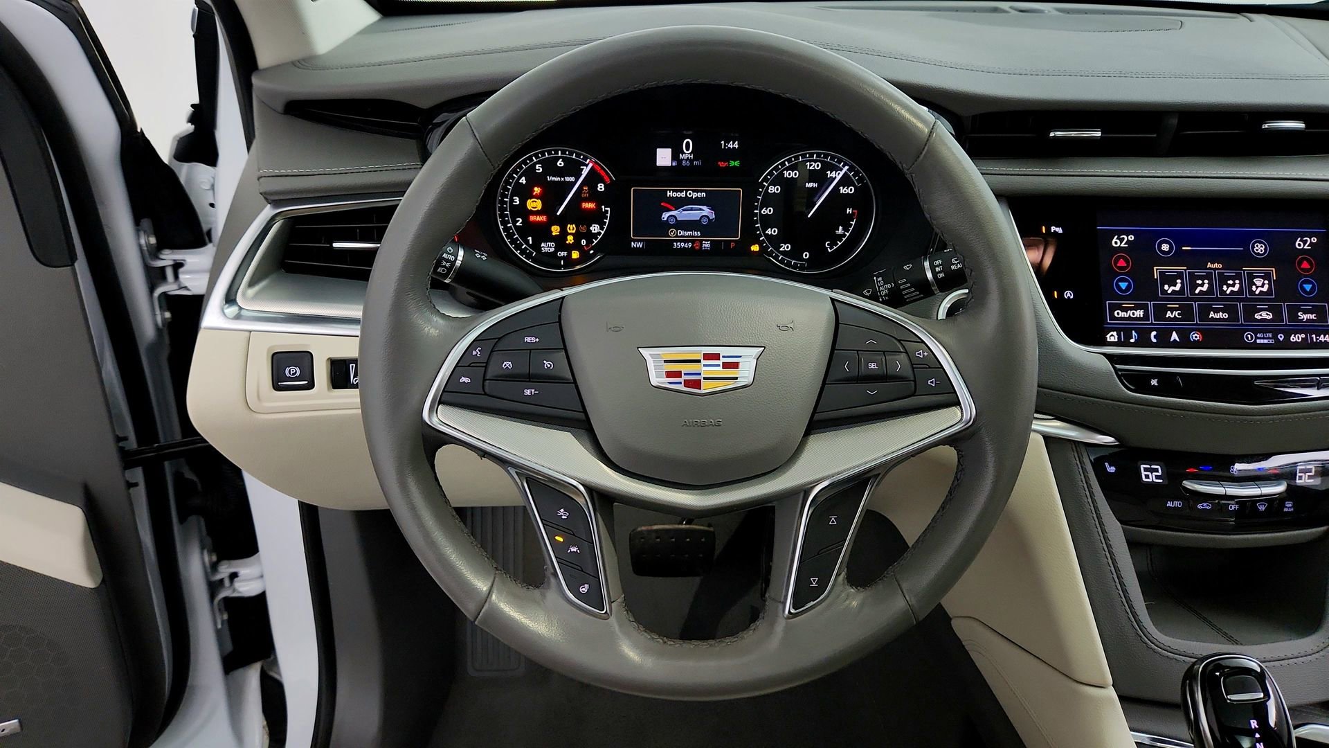 Certified 2023 Cadillac XT5 Premium Luxury AWD/4WD image 14