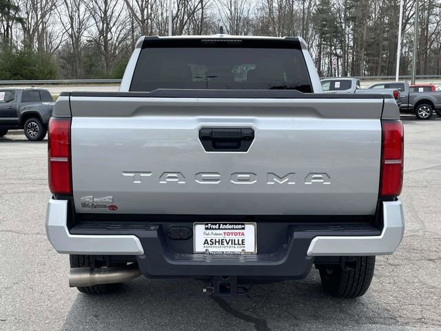 Used 2025 Toyota Tacoma SR5 image 4