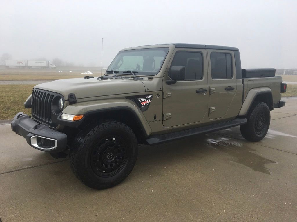 Used 2020 Jeep Gladiator Overland image 3
