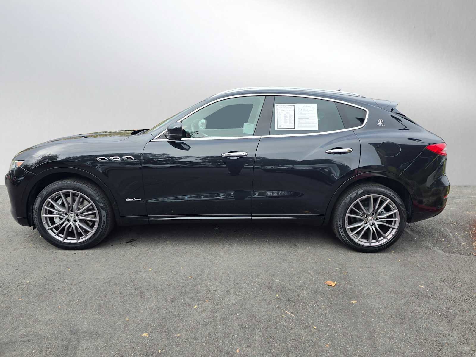 Used 2020 Maserati Levante S GranLusso image 6