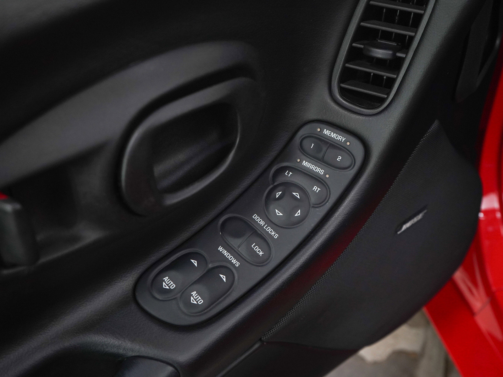 Used 2001 Chevrolet Corvette Convertible w/ Preferred Equipment Group1 image 14