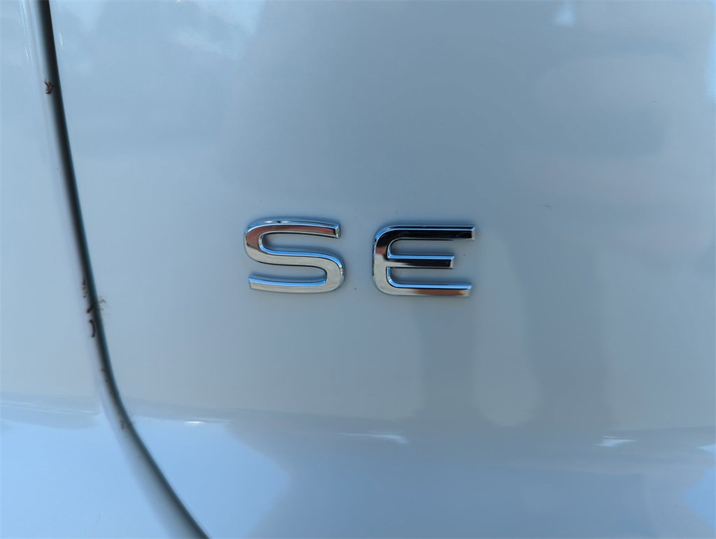 New 2026 Volkswagen Atlas Cross Sport SE image 17