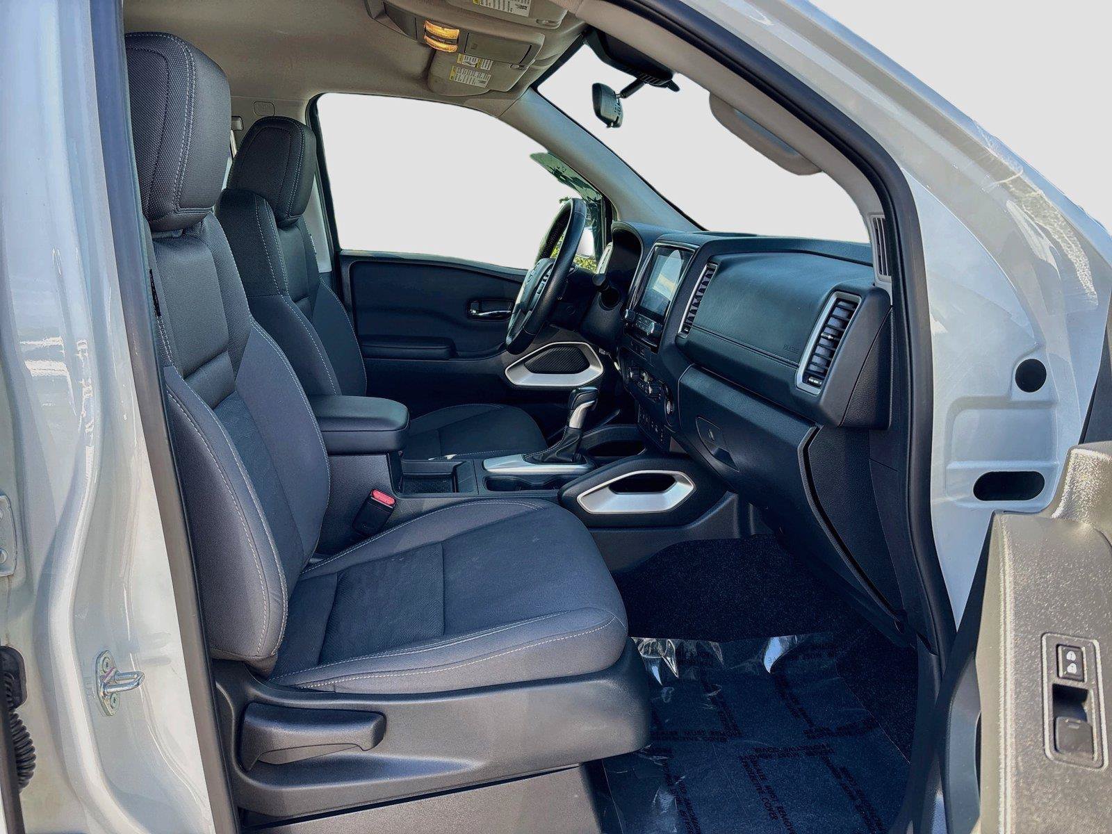Used 2024 Nissan Frontier SV RWD image 26