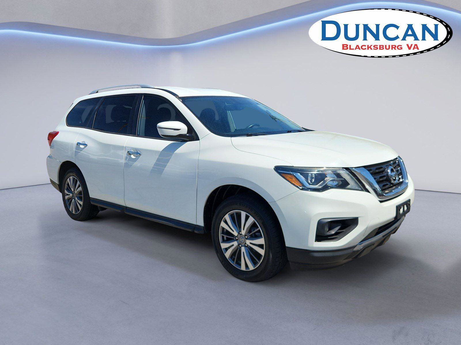 Used 2019 Nissan Pathfinder SV AWD/4WD image 1