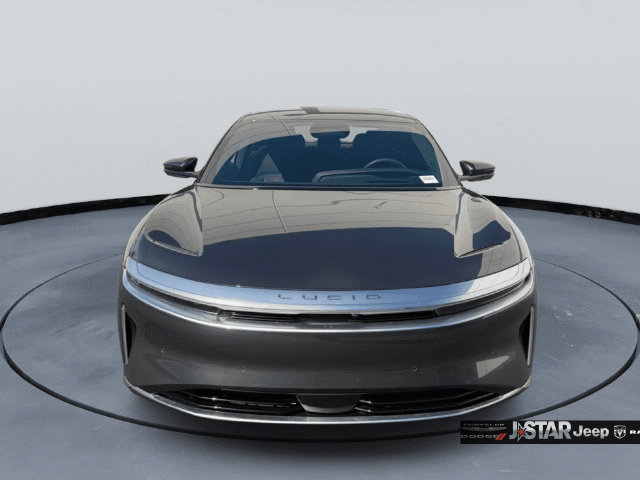 Used 2024 Lucid Air Touring AWD/4WD image 2