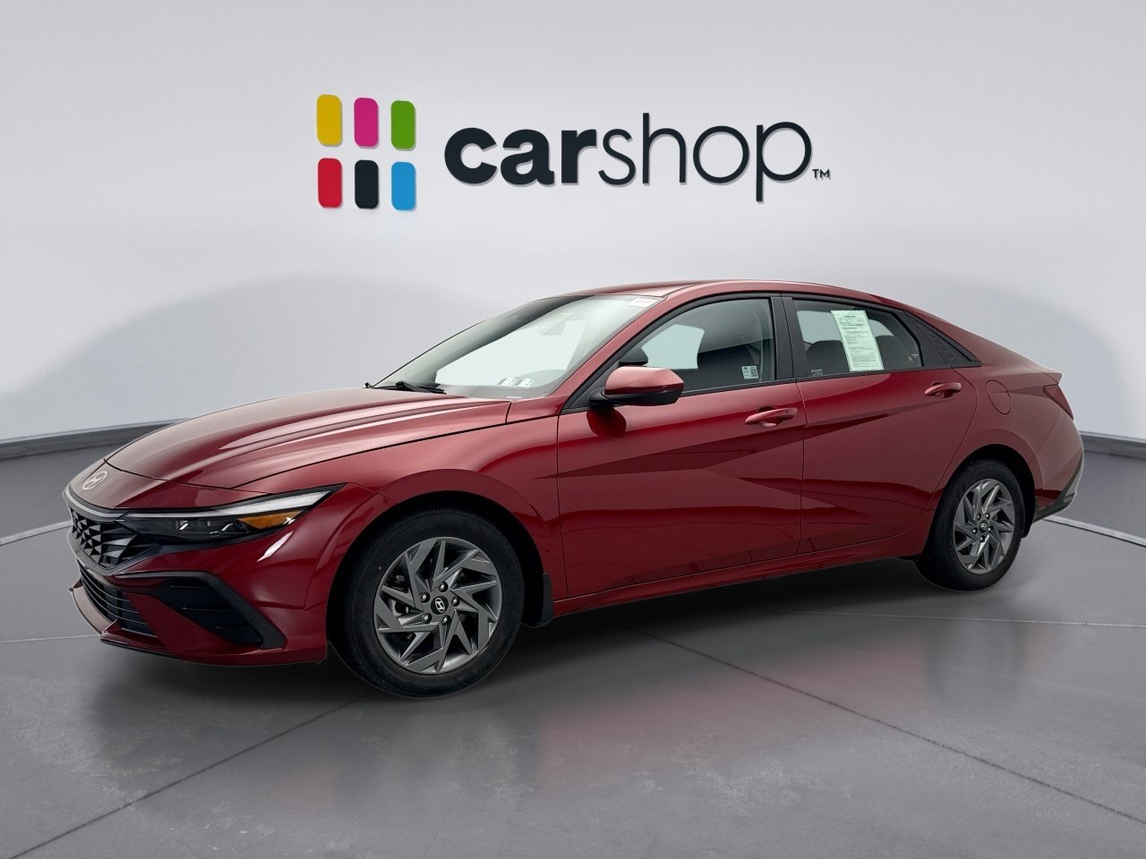 Used 2024 Hyundai Elantra SEL FWD image 1