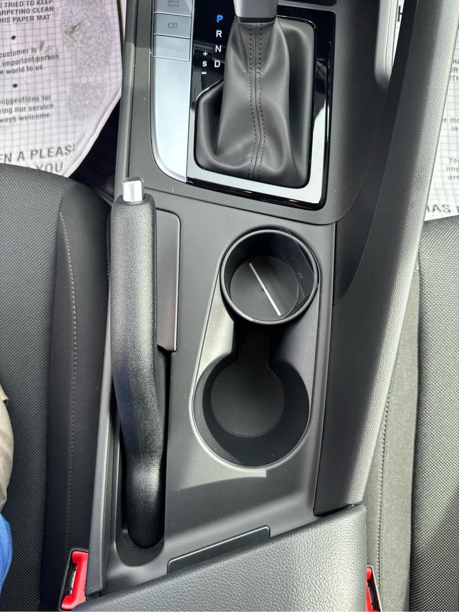 New 2026 Hyundai Elantra SE FWD image 37