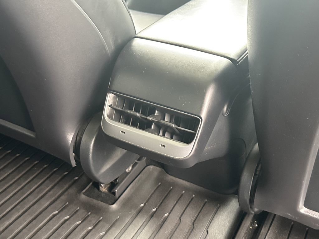 Used 2021 Tesla Model 3 Performance image 17
