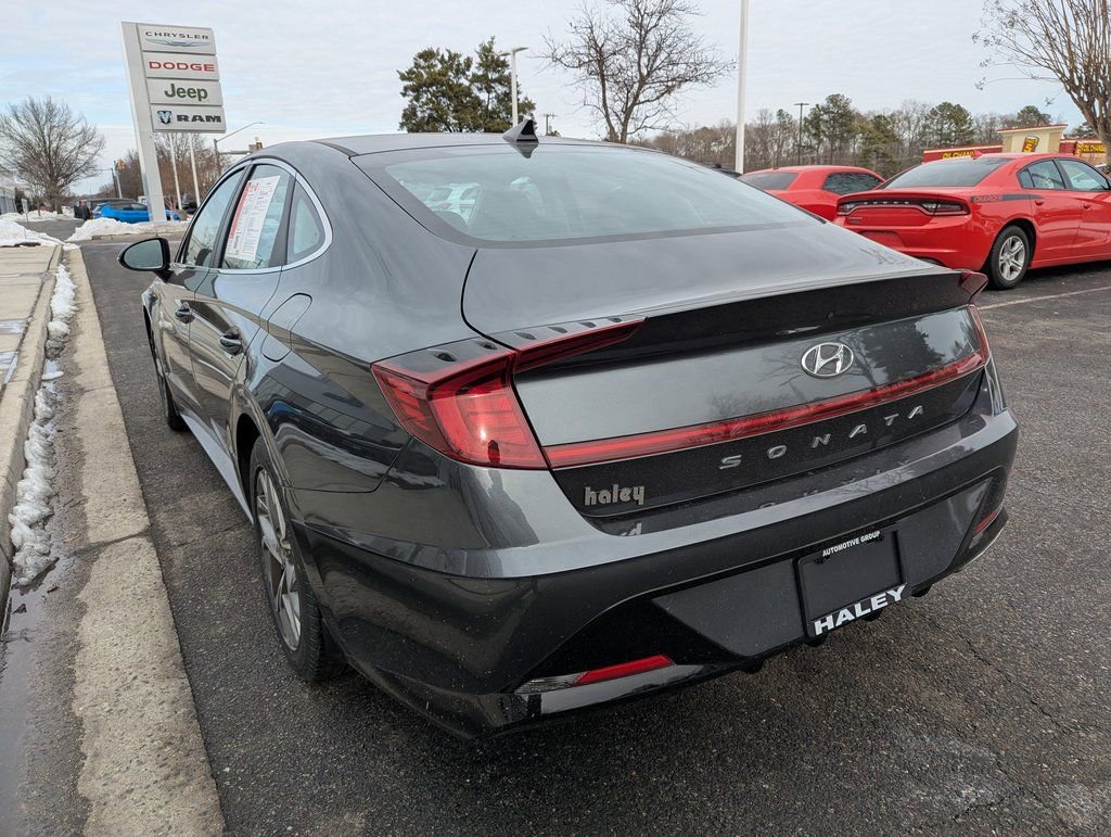 Used 2022 Hyundai Sonata SEL w/ Winter Weather Package image 6